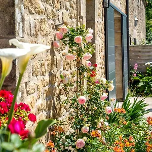  Villa La Maison à Avec Son Jardin Clos De 2 à 6 Personnes à 5 Mn Des Plages
